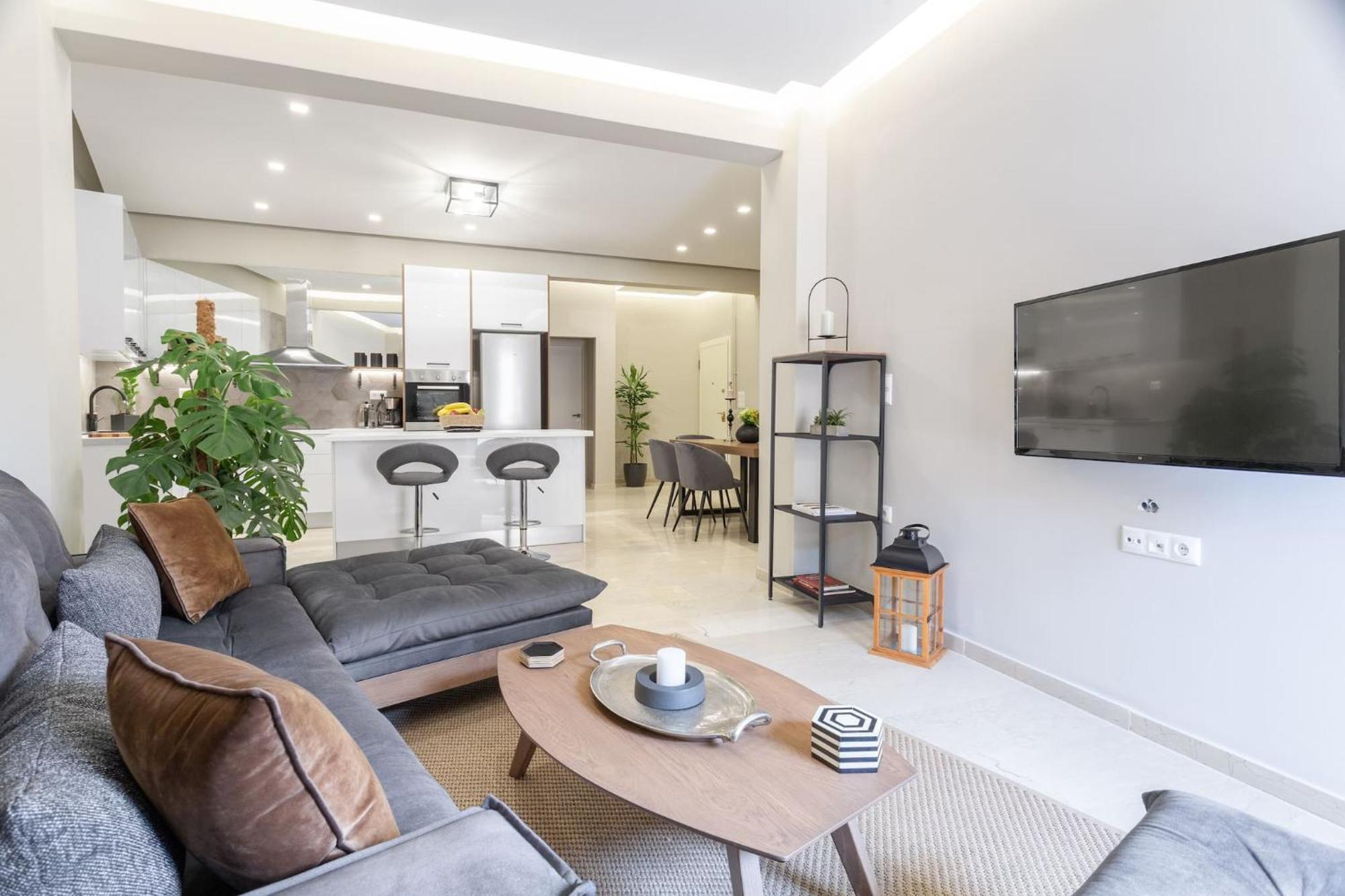 Deluxe 3-Bdrm Urban-Industrial Apt At Acropolis Atene Esterno foto